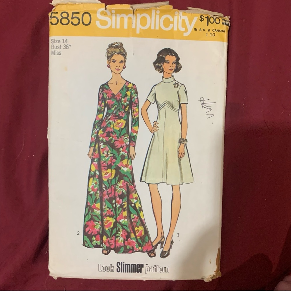 1960s Simplicity pattern on trend fun classic retro vintage